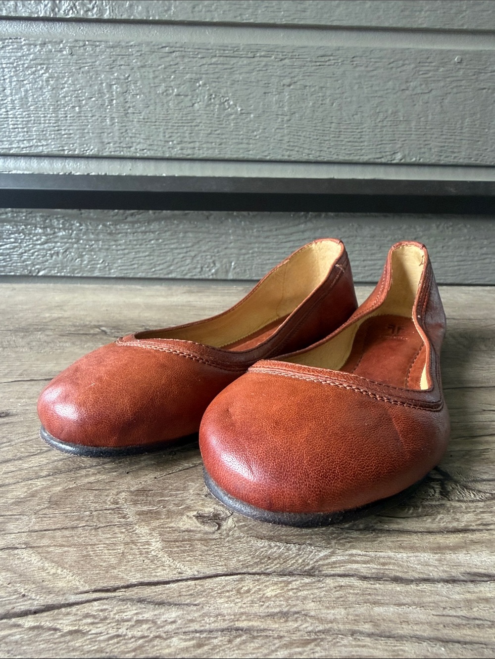 Frye Women’s Chestnut Brown Leather Ballet Flats size 6.5 B